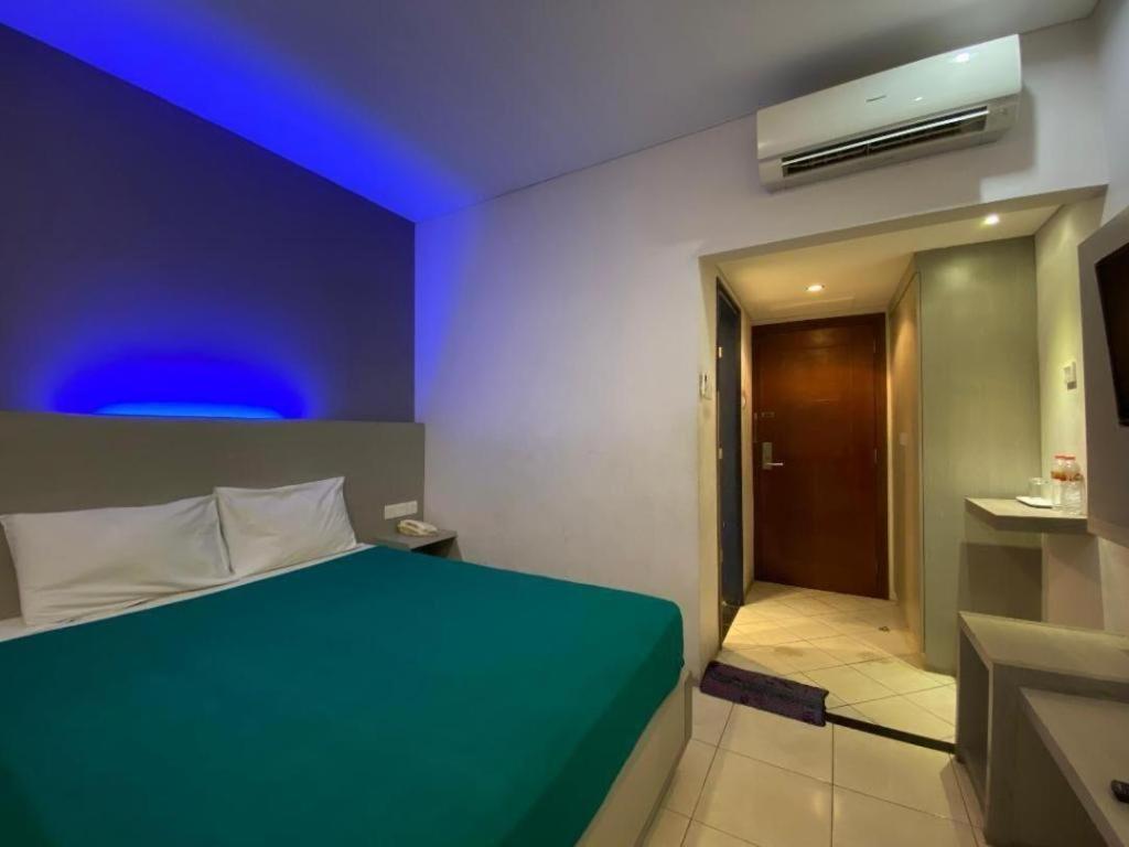 Kharisma Hotel 마디운 외부 사진