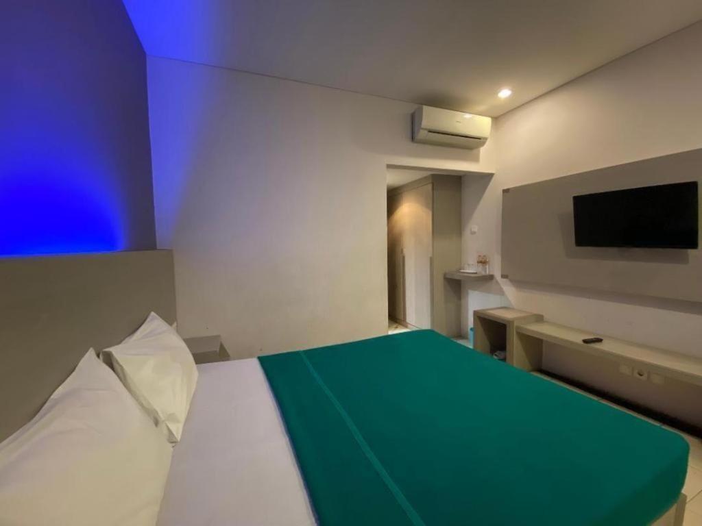 Kharisma Hotel 마디운 외부 사진