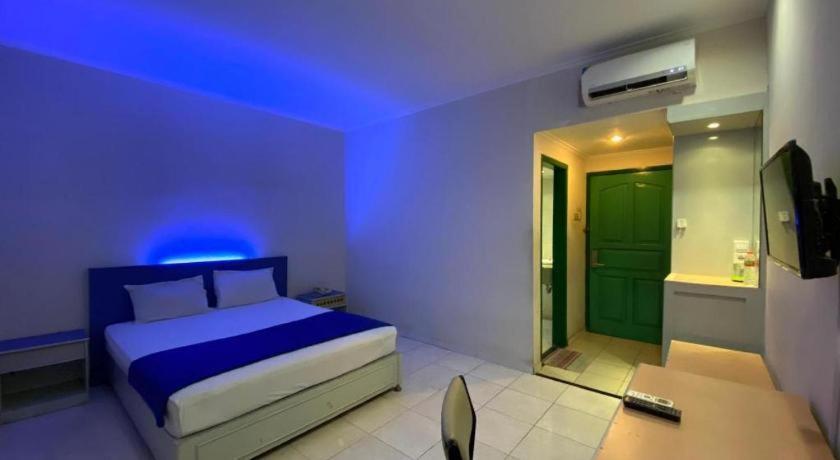 Kharisma Hotel 마디운 외부 사진
